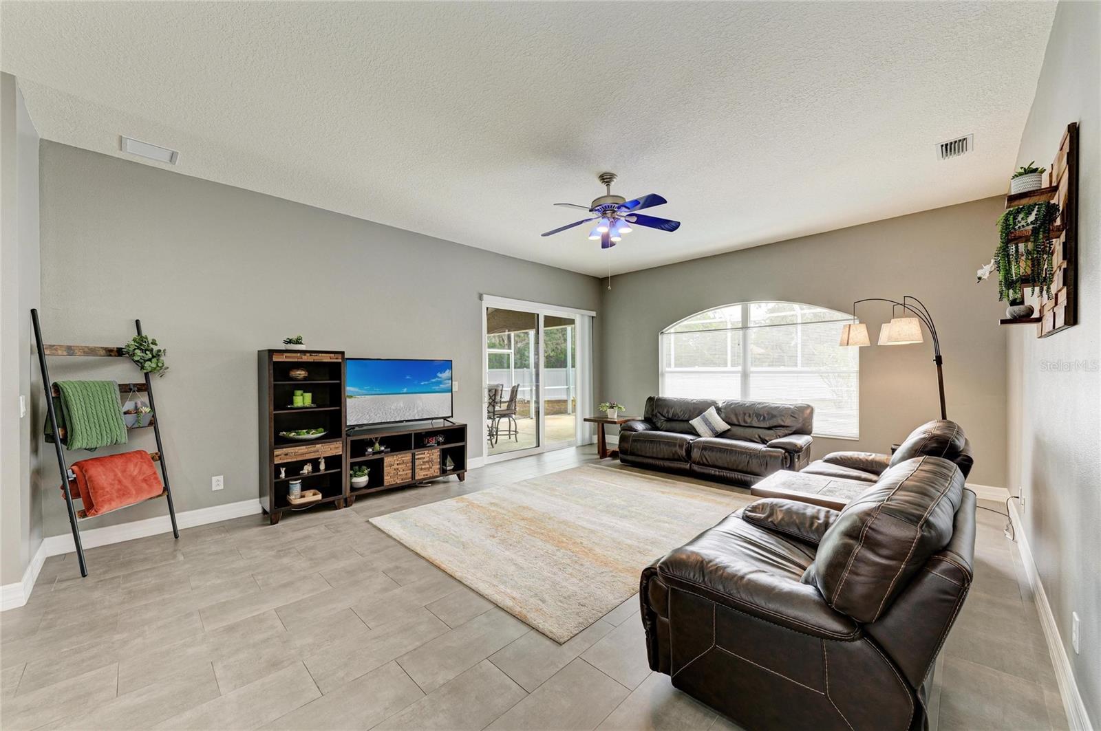 SABAL HARBOUR PH IV - Residential