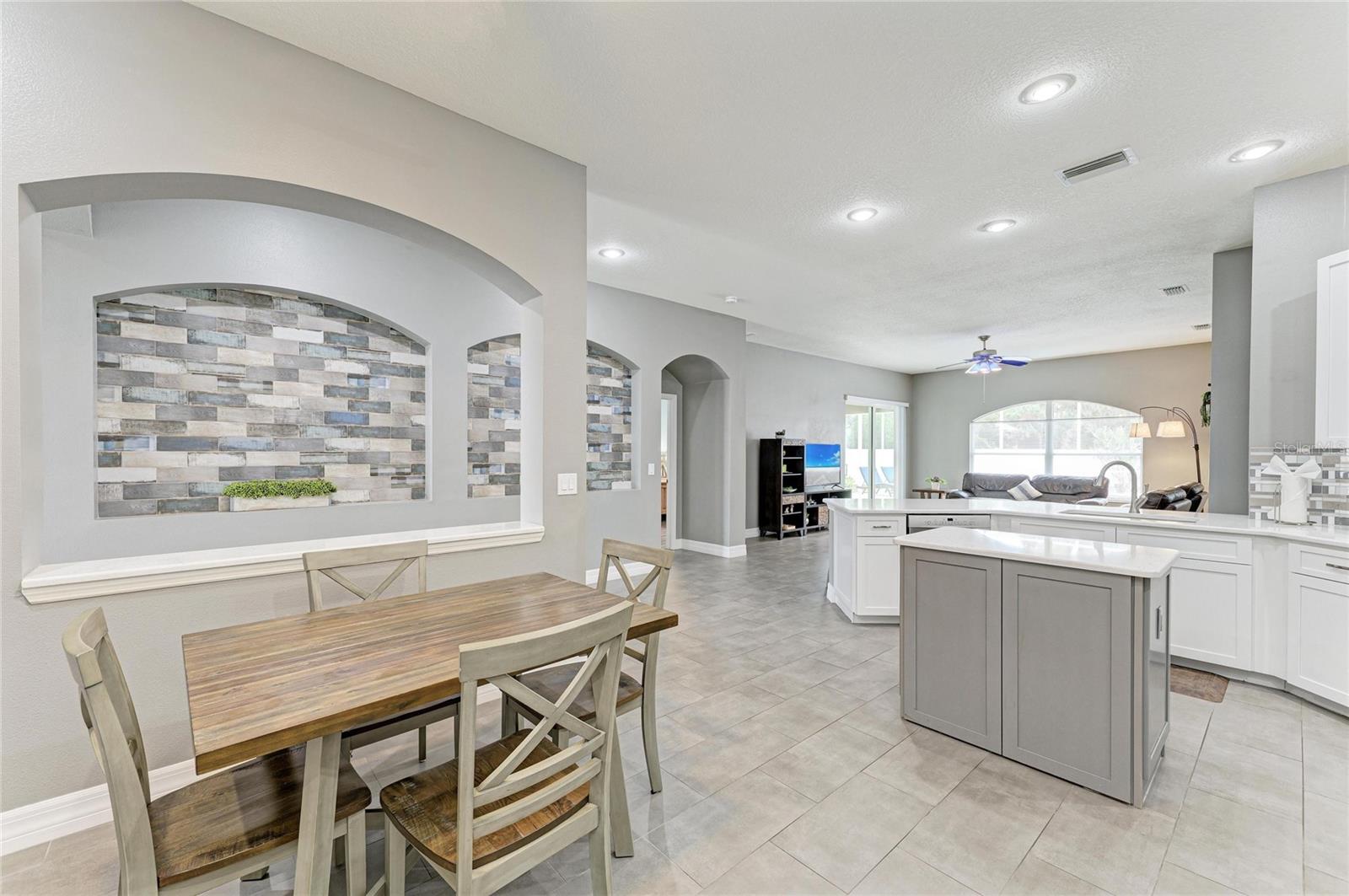 SABAL HARBOUR PH IV - Residential