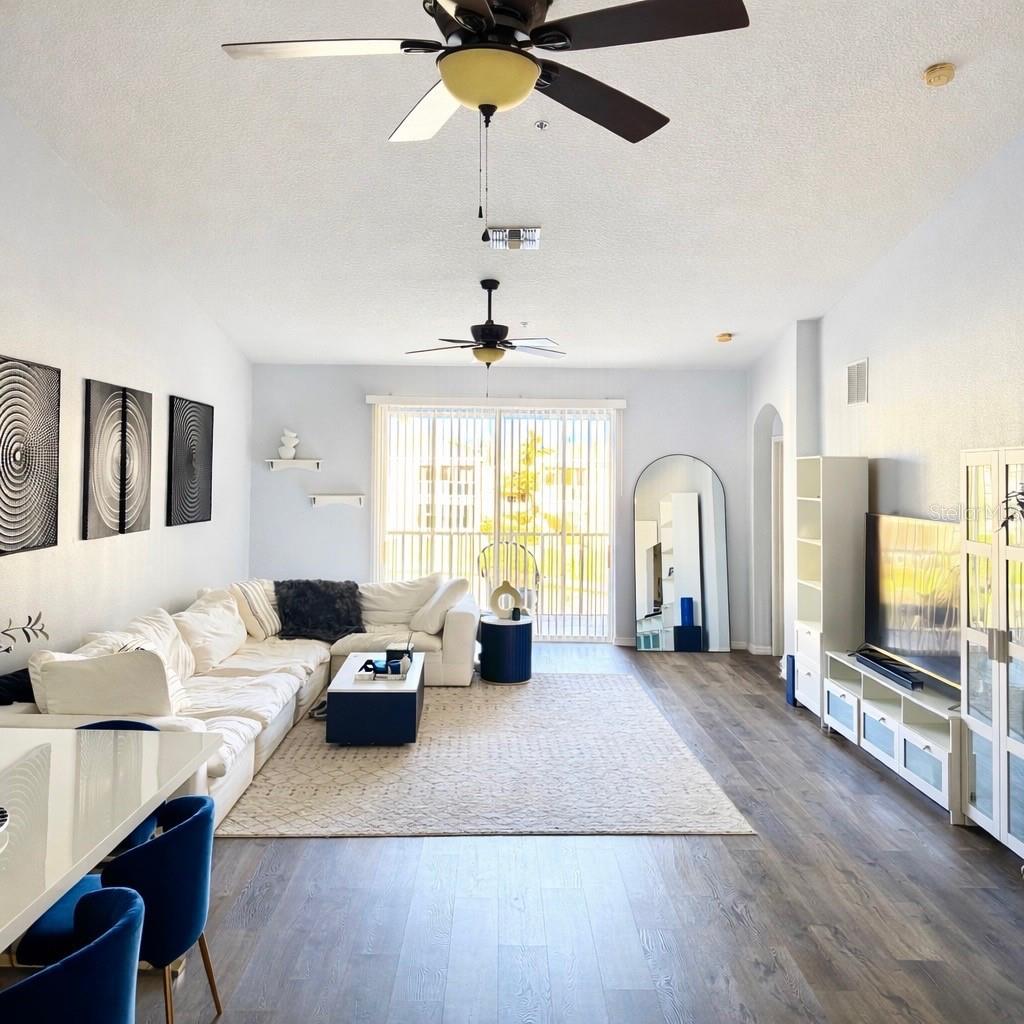 PALMER OAKS PH 1 & 2 - Residential Lease