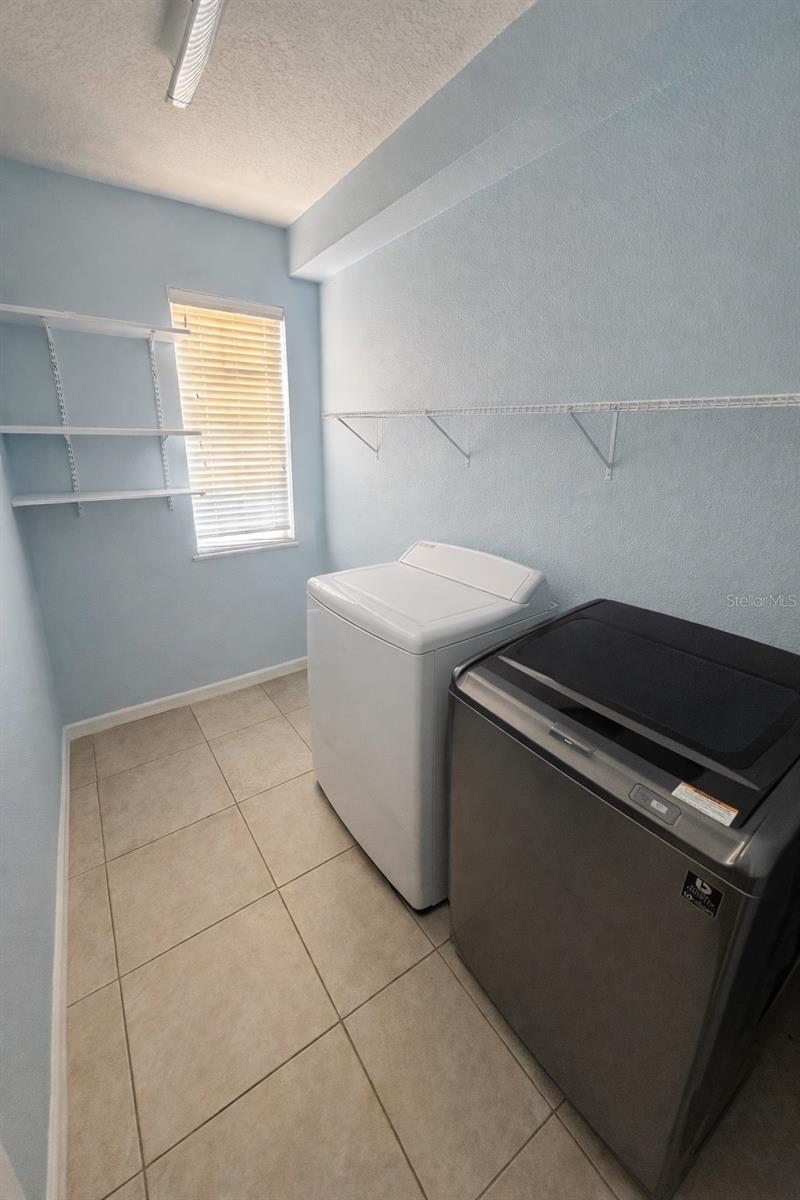 PALMER OAKS PH 1 & 2 - Residential Lease