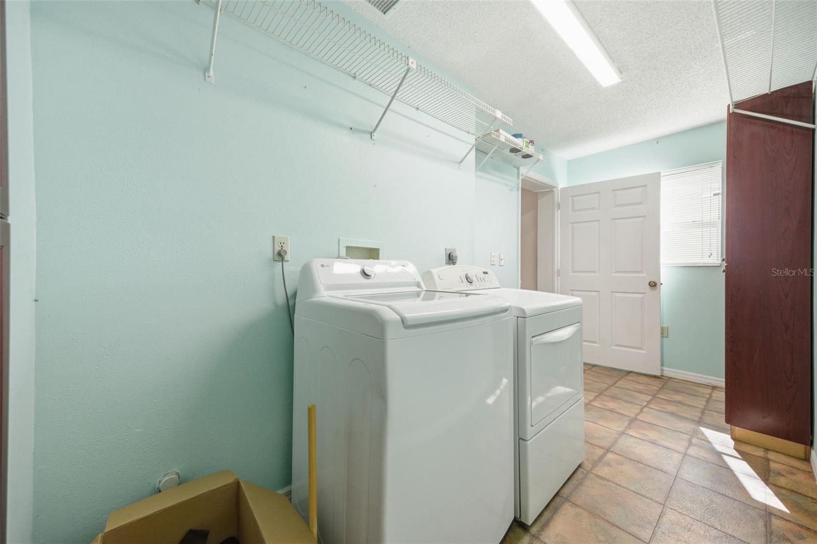 TERRACE PARK OF FIVE TOWNS - Residential