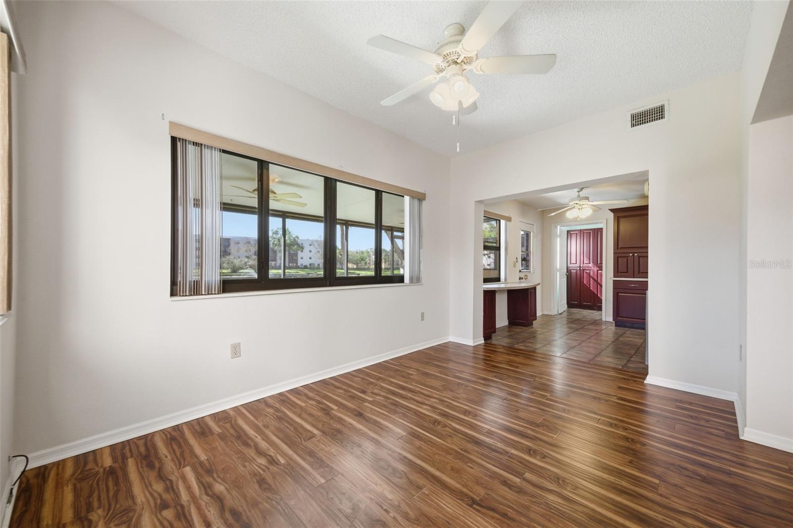 TERRACE PARK OF FIVE TOWNS - Residential