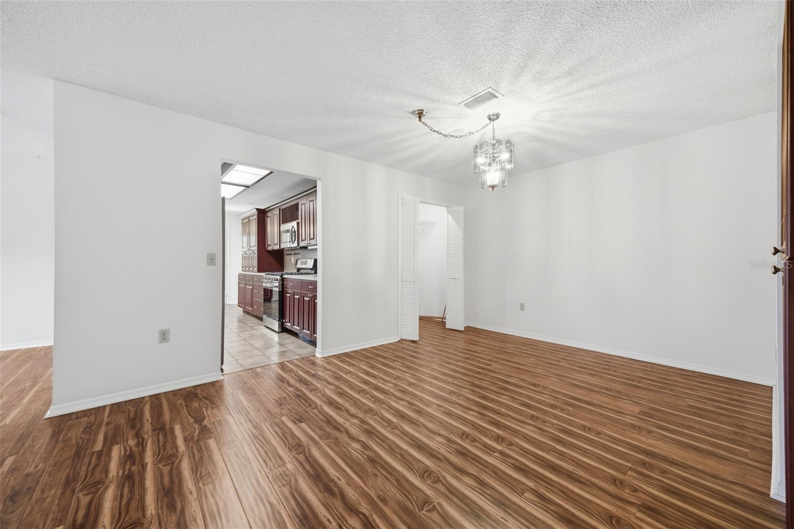 TERRACE PARK OF FIVE TOWNS - Residential