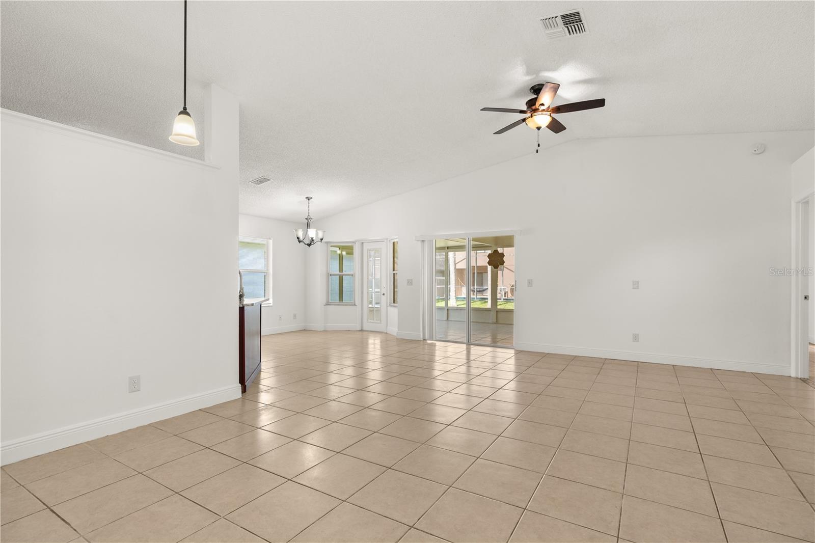 1914 ELLERY LN