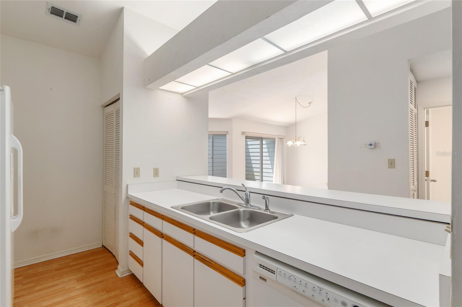 THE VILLAS OF WEST END UNIT 1B - Residential