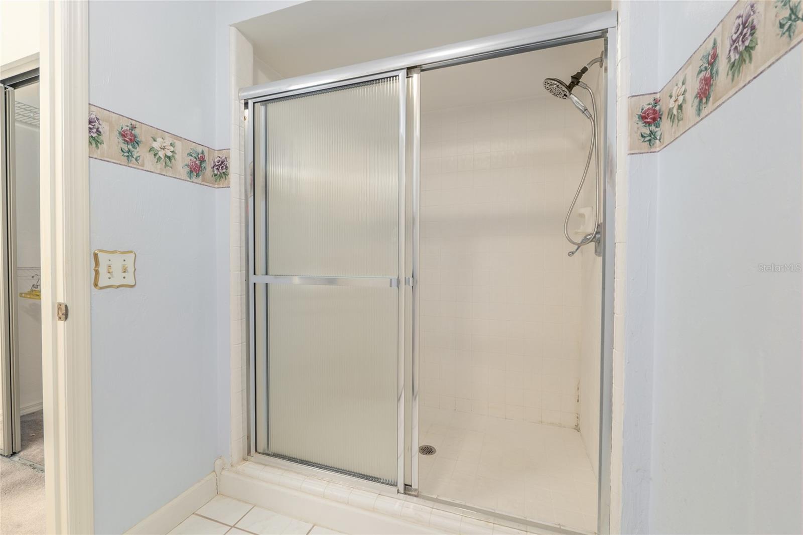 THE VILLAS OF WEST END UNIT 1B - Residential