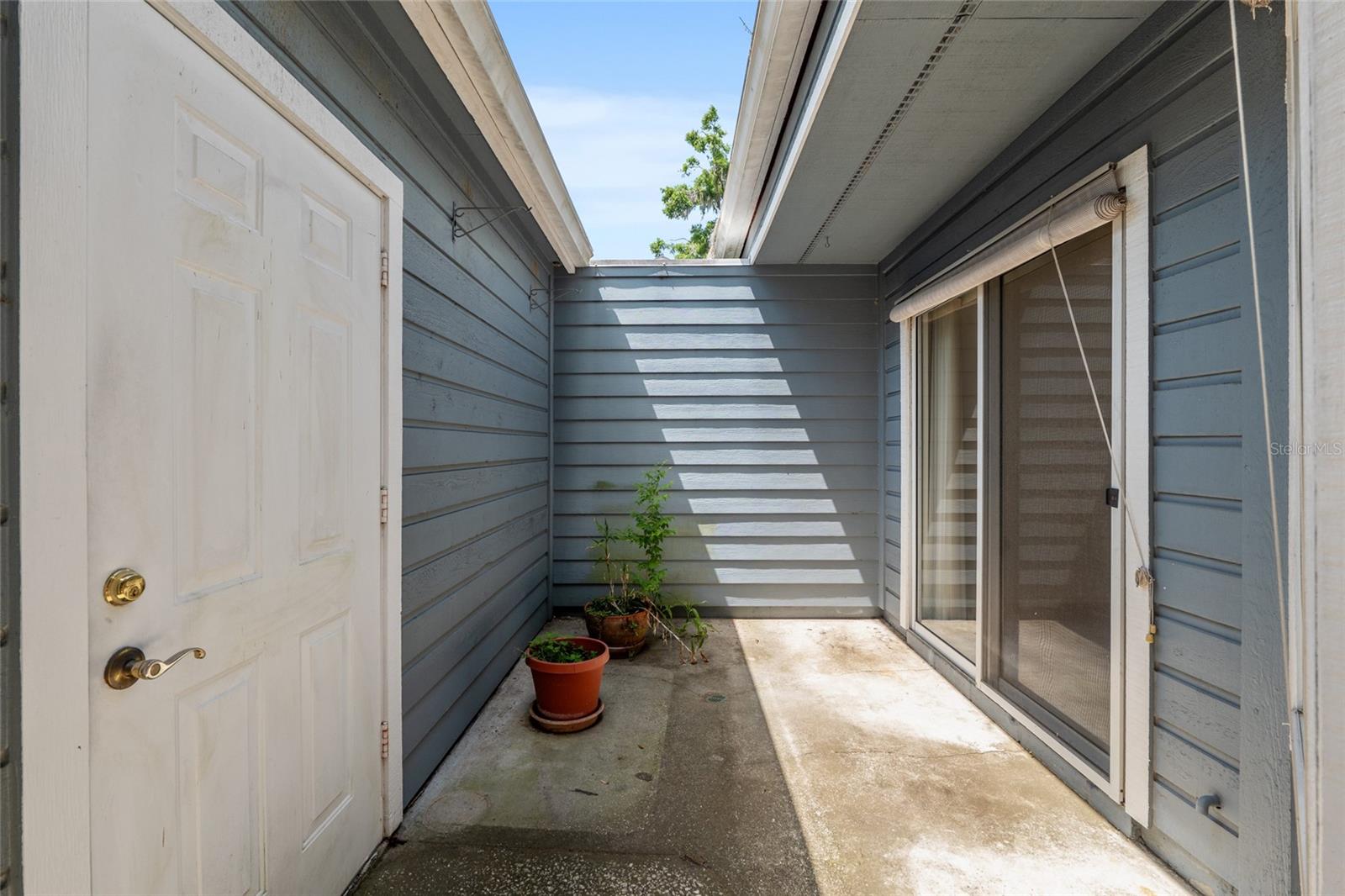 THE VILLAS OF WEST END UNIT 1B - Residential