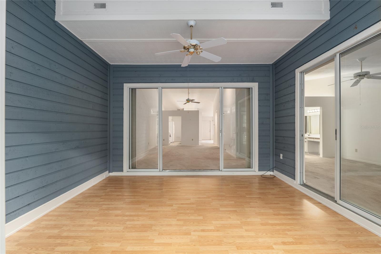 THE VILLAS OF WEST END UNIT 1B - Residential