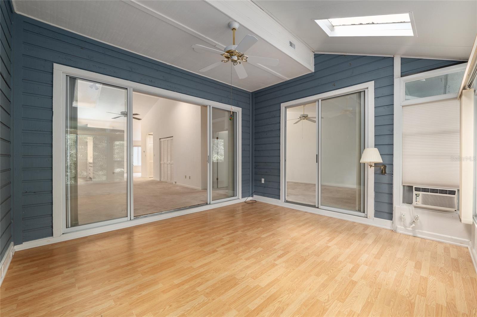 THE VILLAS OF WEST END UNIT 1B - Residential