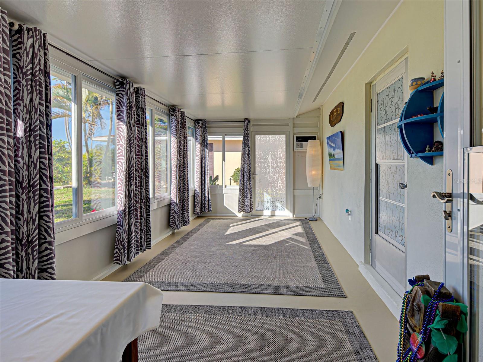 VENICE GARDENS - Residential