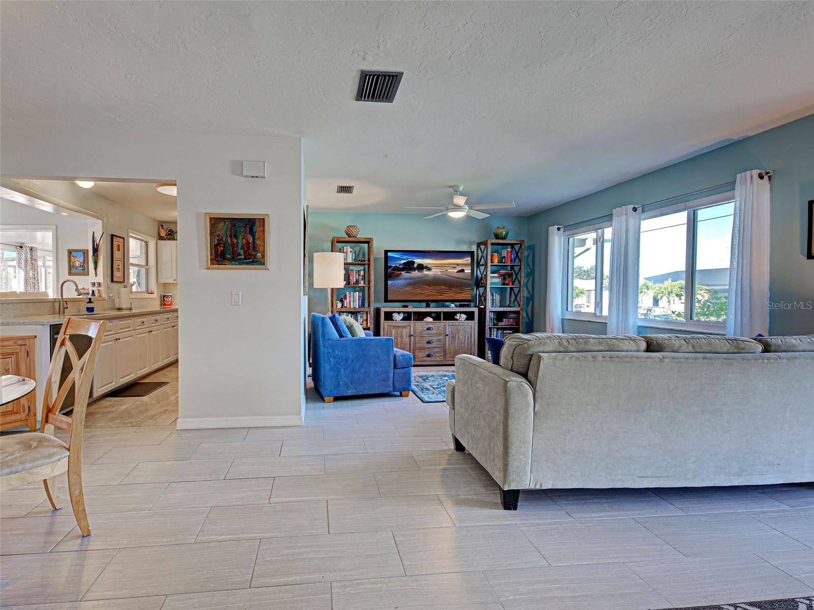 VENICE GARDENS - Residential