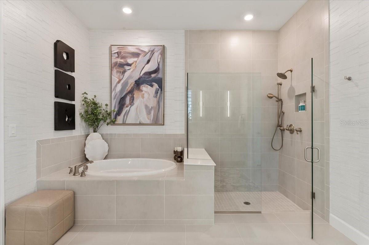 SHOREVIEW AT LAKEWOOD RANCH WATERSIDE - Residential