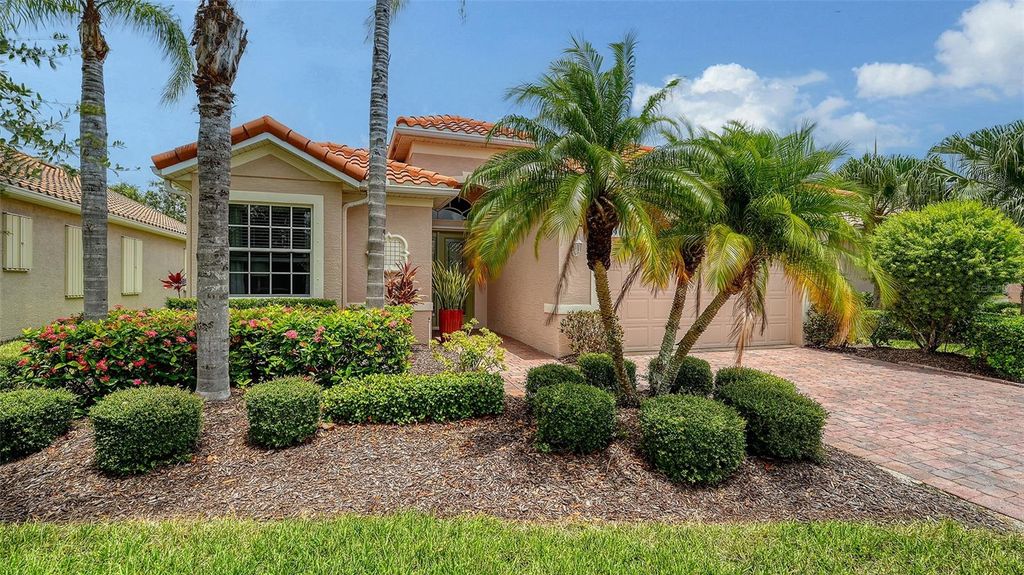 Photo of 4109 66th Terrace E, Sarasota, FL 34243 (MLS # A4665792)
