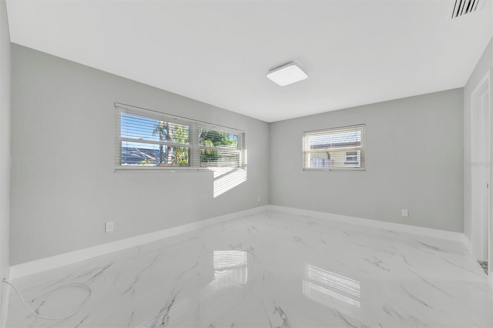 SHORE ACRES PT REP OF 2ND REP OF VENICE SE - Residential Lease