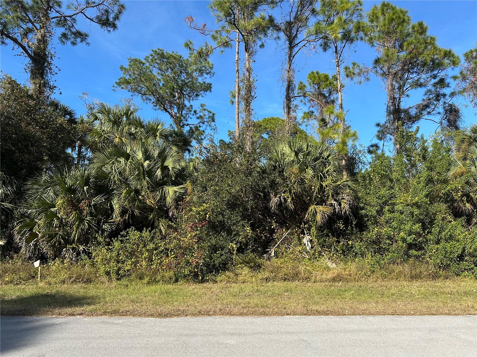 PORT LA BELLE - Land