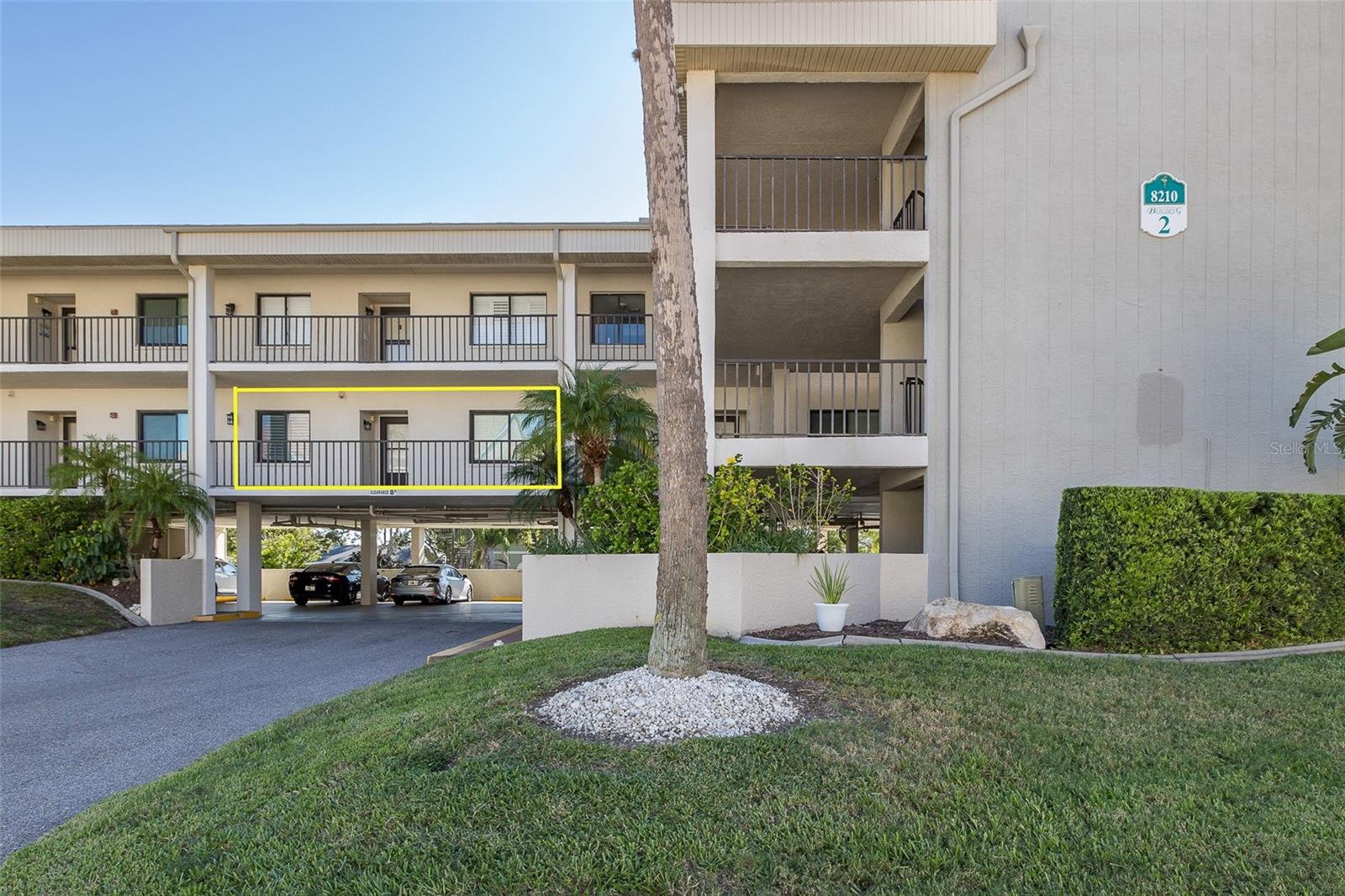 SAND PEBBLE POINTE CONDO 01 AMD 02 - Residential