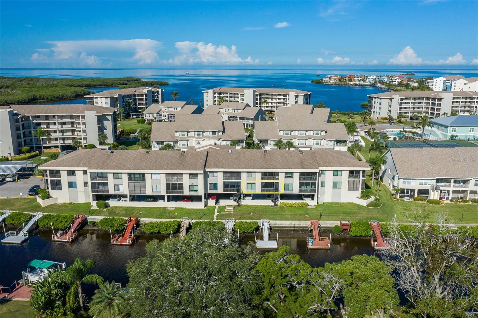 SAND PEBBLE POINTE CONDO 01 AMD 02 - Residential