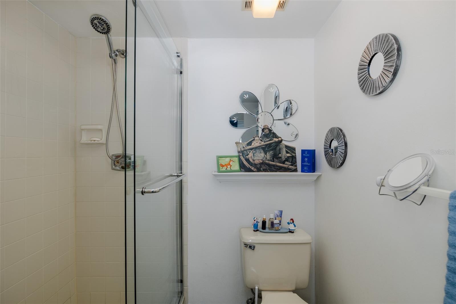 SAND PEBBLE POINTE CONDO 01 AMD 02 - Residential