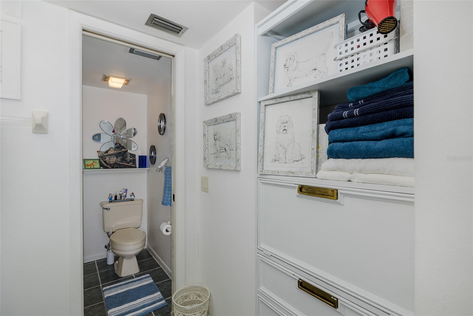 SAND PEBBLE POINTE CONDO 01 AMD 02 - Residential