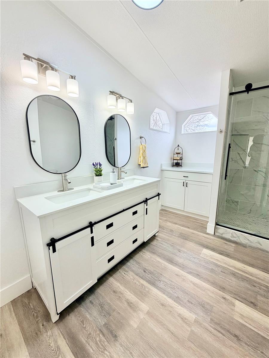 BELLEVIEW HILLS ESTATE - Residential