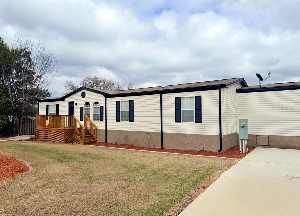 Photo of 14093 SE 62nd Court, Summerfield, FL 34491 (MLS # R4910733)