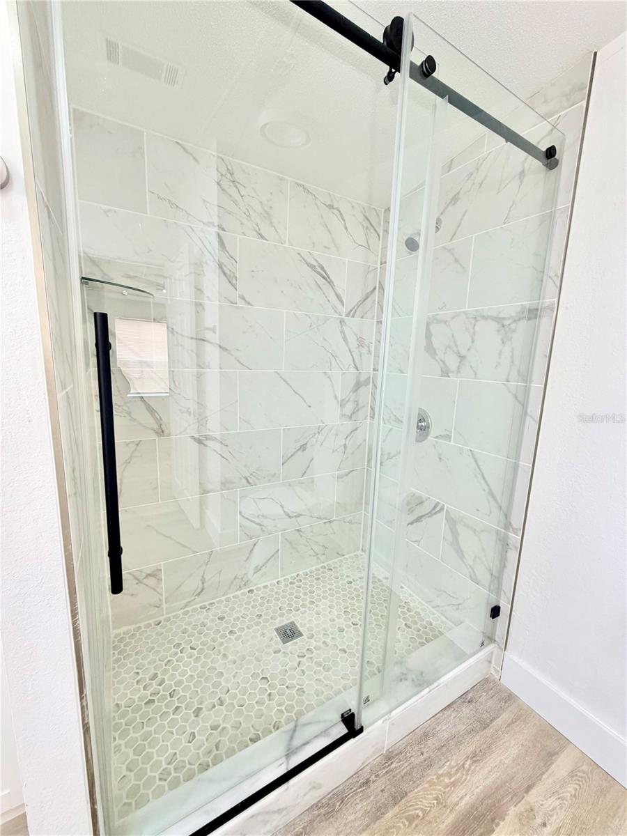 BELLEVIEW HILLS ESTATE - Residential