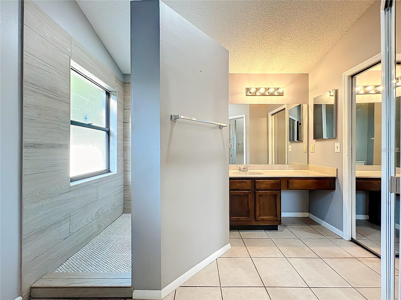 WINDSONG ESTATES - Residential