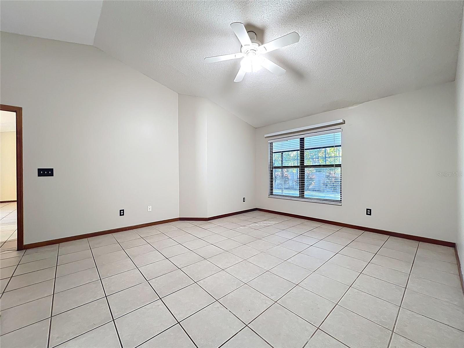 WINDSONG ESTATES - Residential