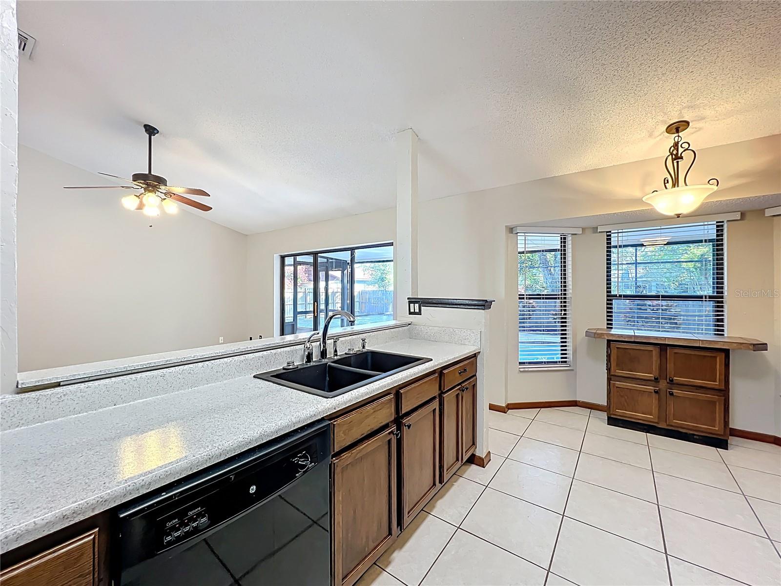 WINDSONG ESTATES - Residential