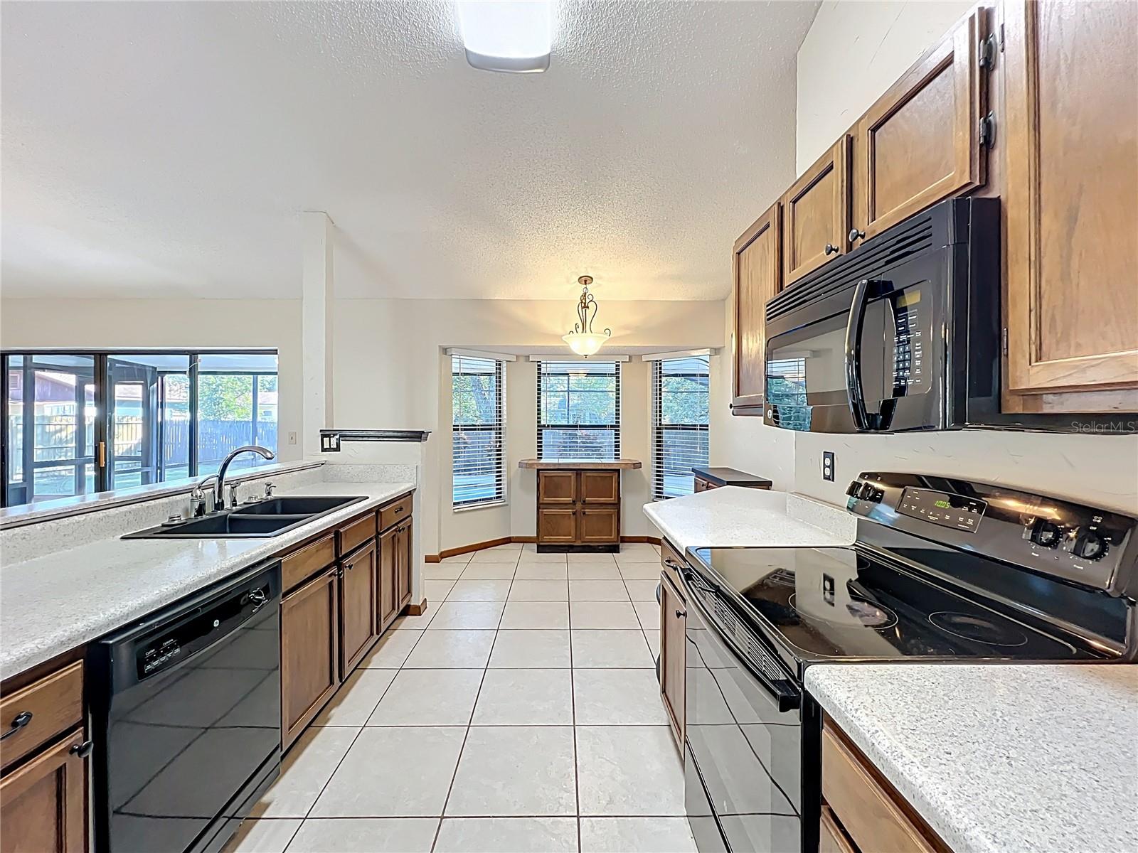 WINDSONG ESTATES - Residential