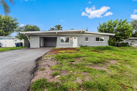 Photo of 5711 21st Street W, Bradenton, FL 34207 (MLS # S5155315)