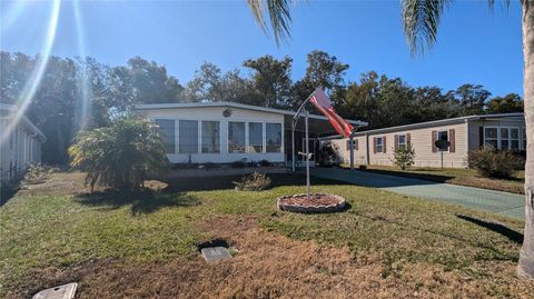 A home in LAKELAND