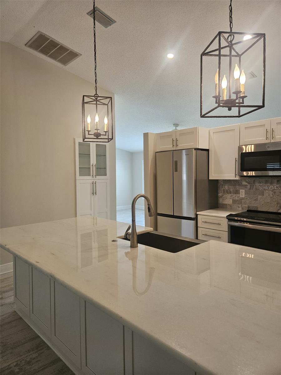 HEATHER RIDGE - Residential Lease