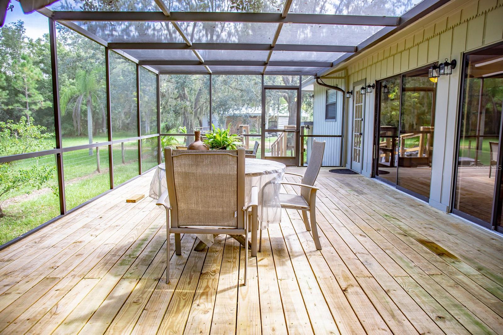 INDIAN HAMMOCK HUNT AND RIDING CLUB - Residential