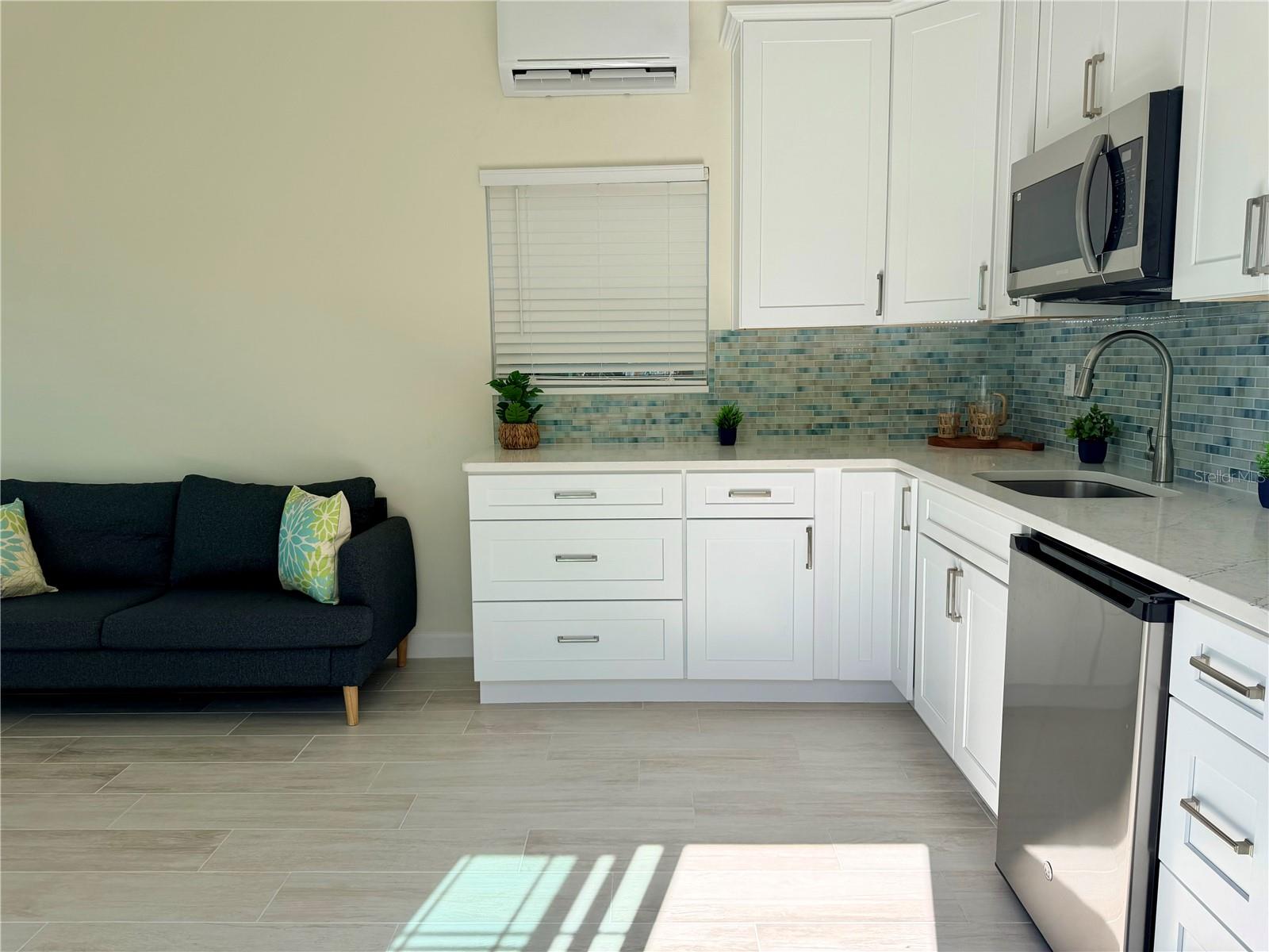 FLORIDA GRANDE MOTOR COACH RESIDENCE - Land