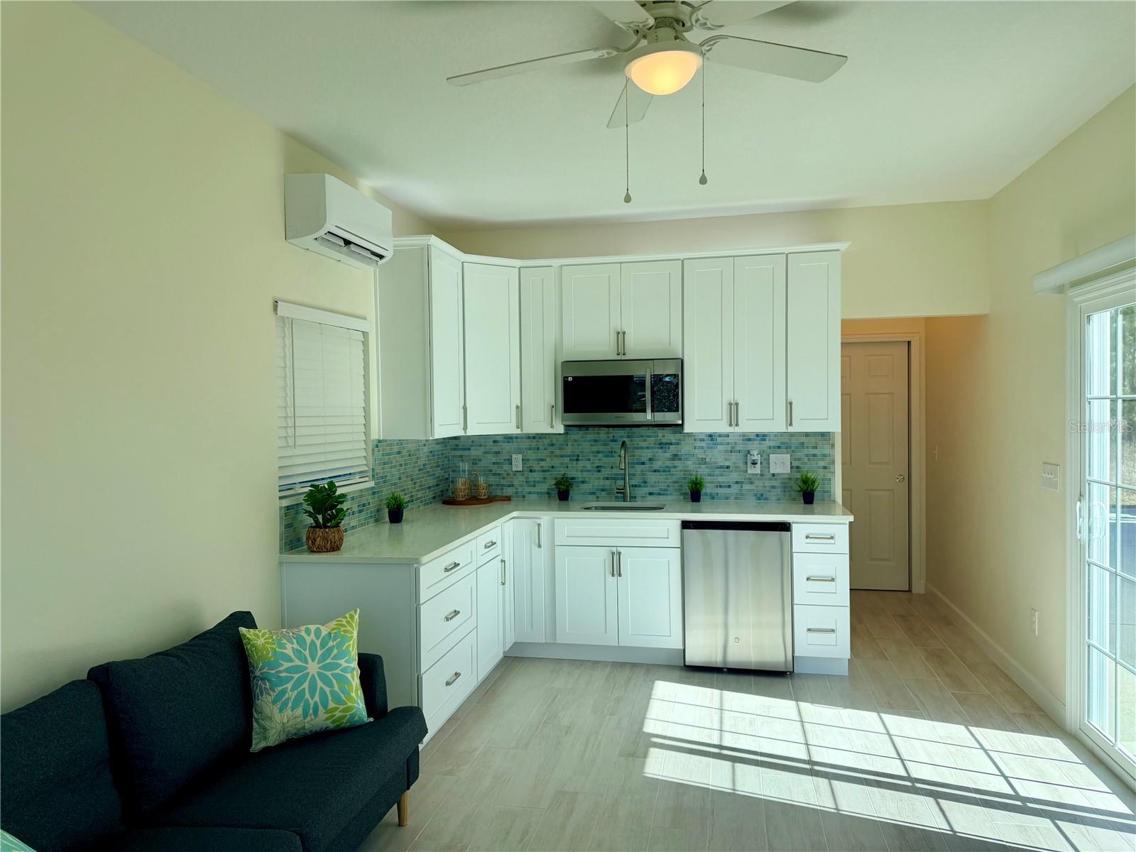 FLORIDA GRANDE MOTOR COACH RESIDENCE - Land