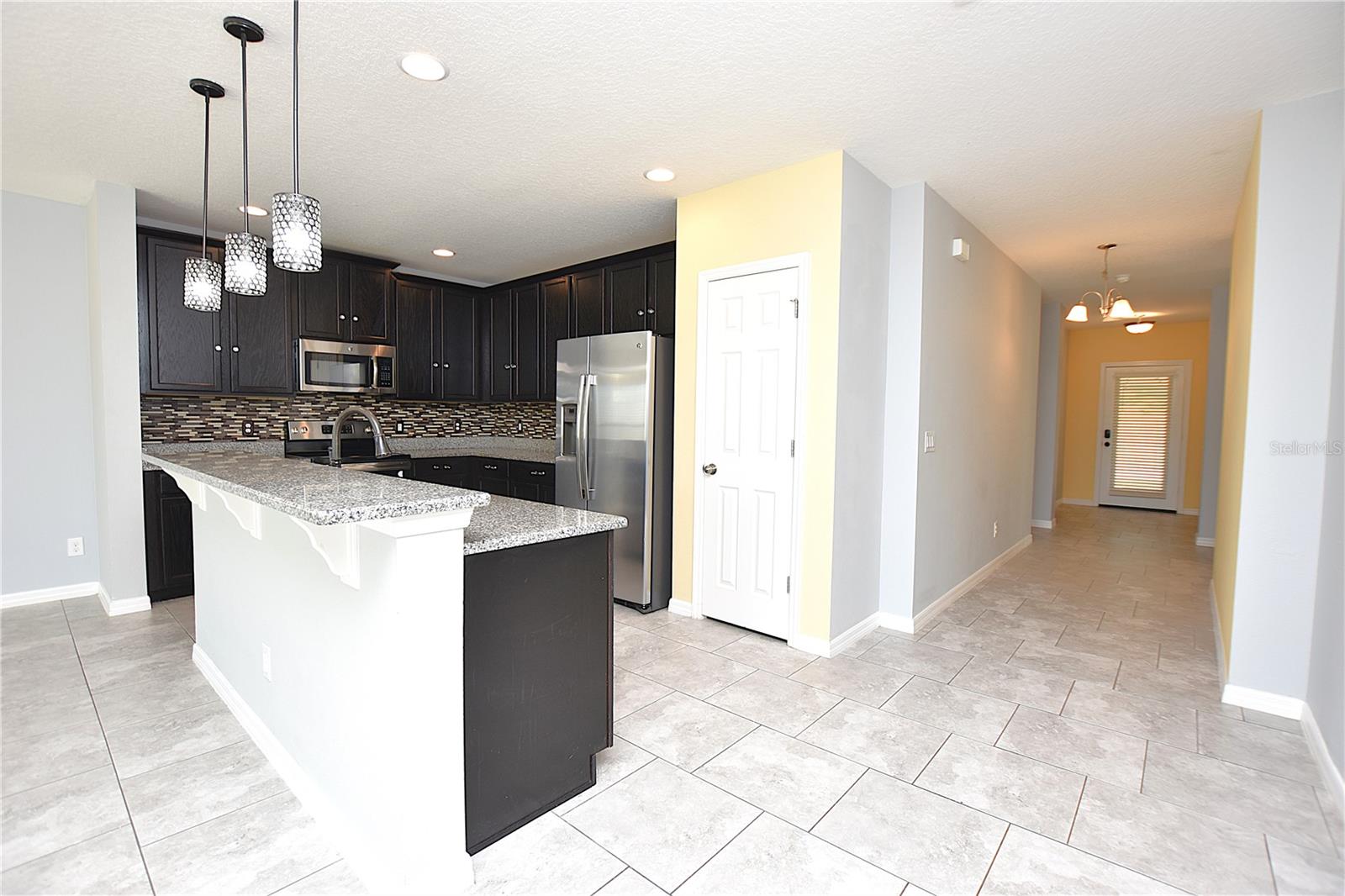 LAUREL ESTATES - Residential Lease