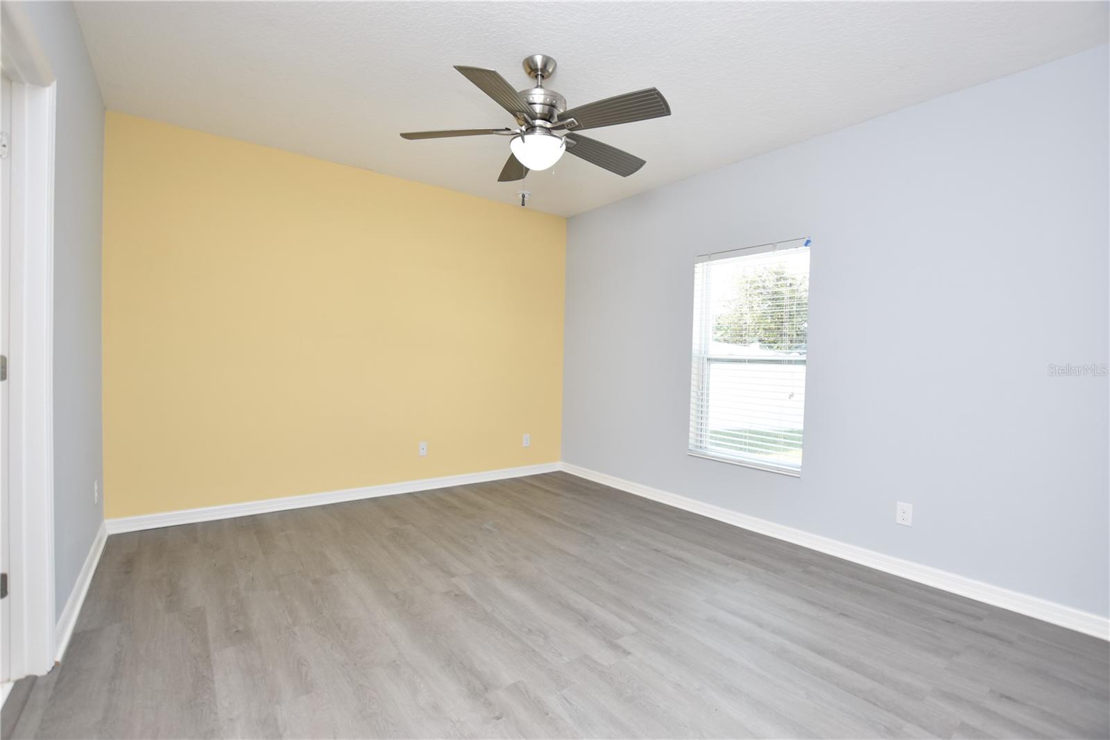 LAUREL ESTATES - Residential Lease