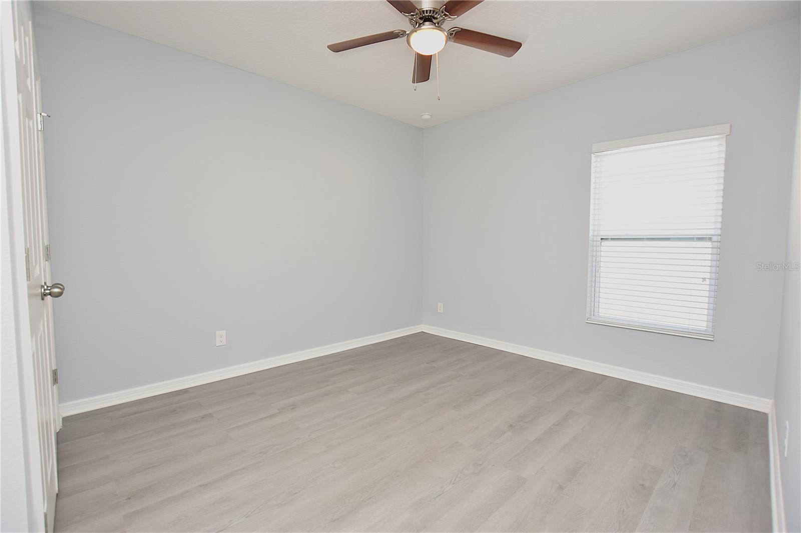 LAUREL ESTATES - Residential Lease