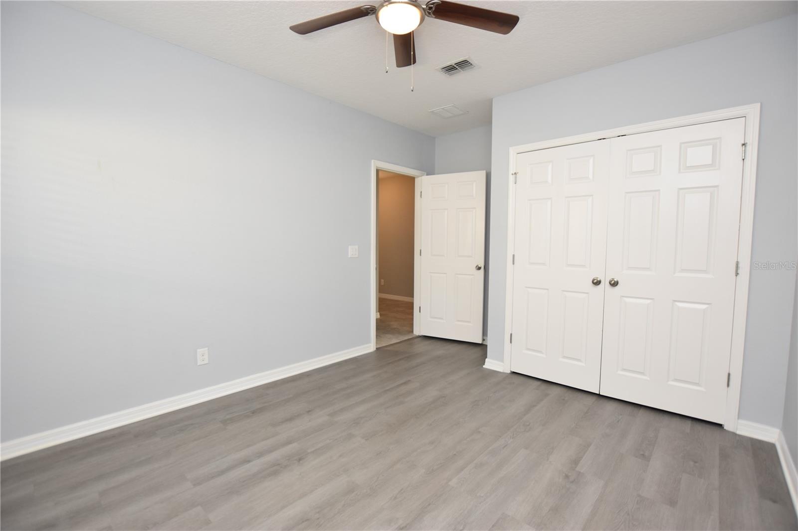 LAUREL ESTATES - Residential Lease