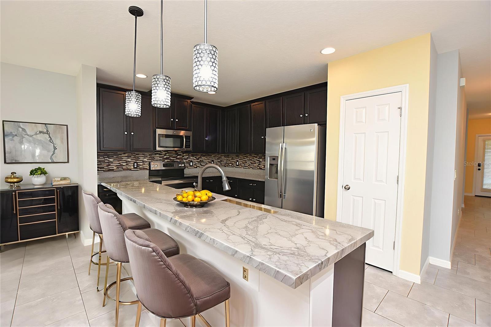 LAUREL ESTATES - Residential Lease