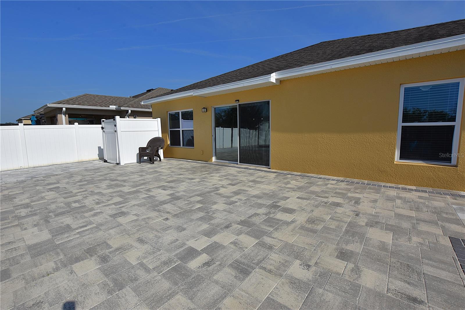 LAUREL ESTATES - Residential Lease