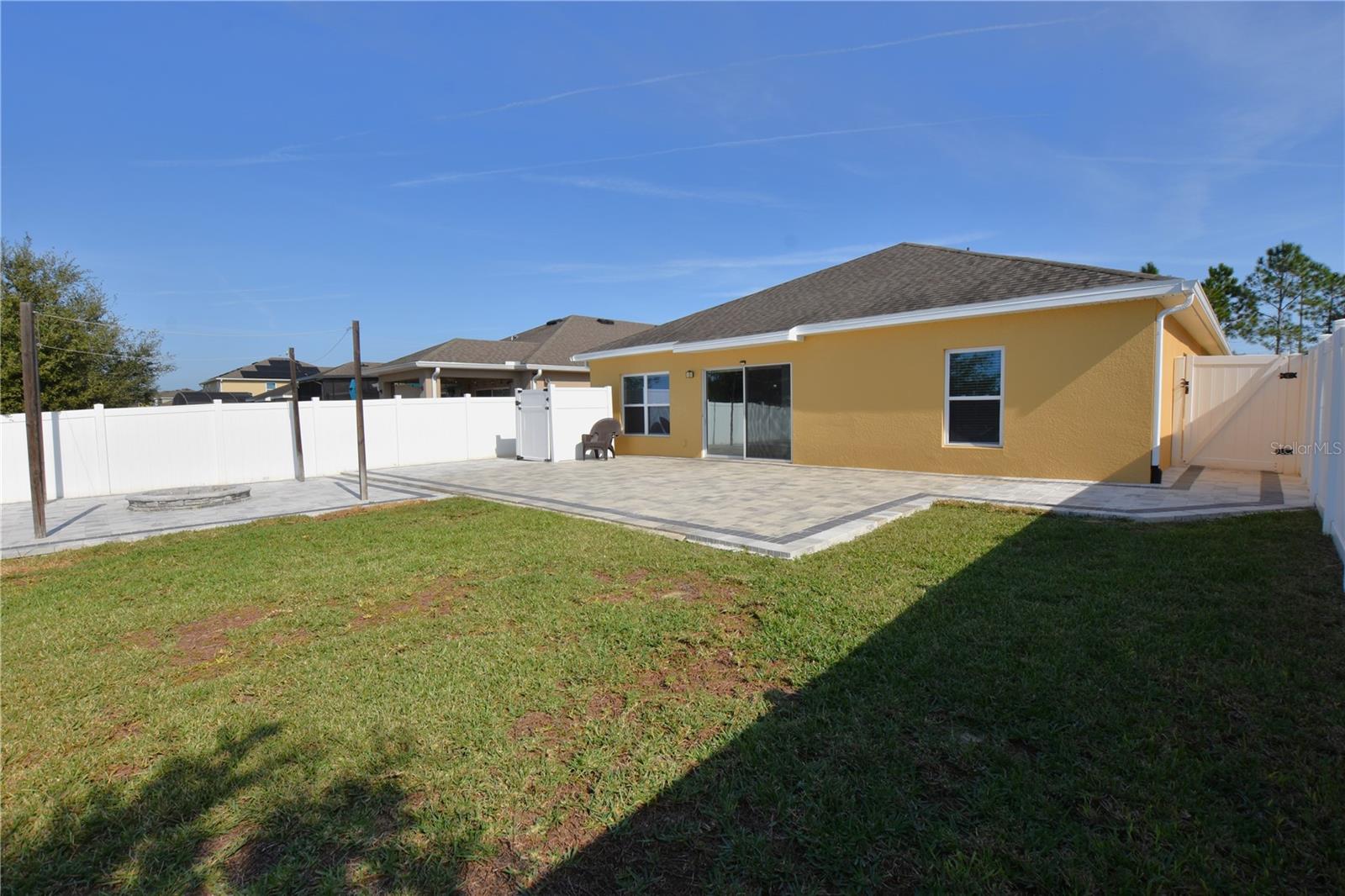 LAUREL ESTATES - Residential Lease