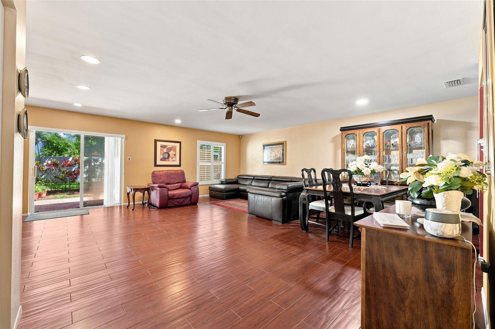 Search Properties for Sale 4 2700 BAYSHORE BOULEVARD 592