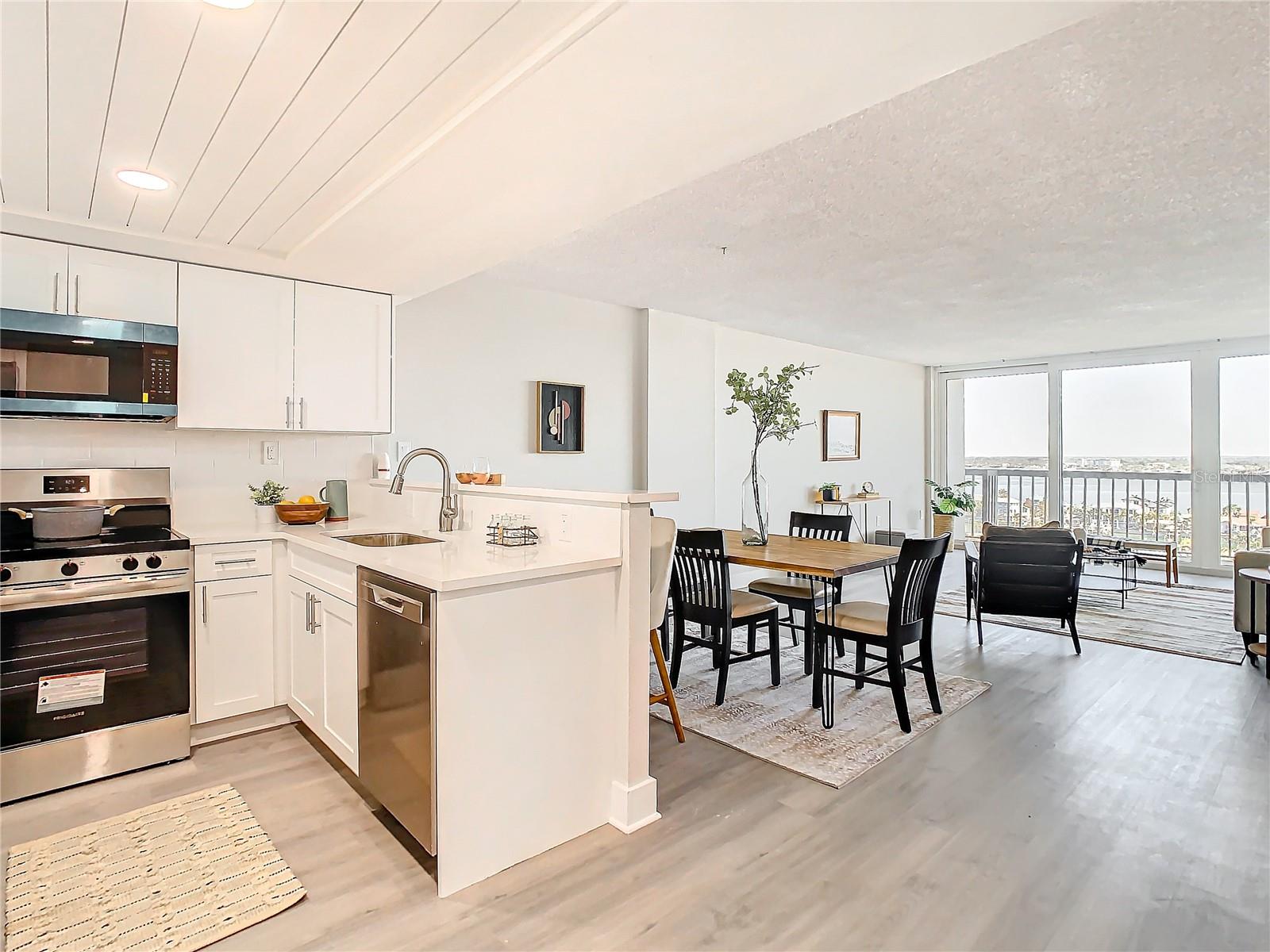 STARBOARD TOWER - Residential Lease