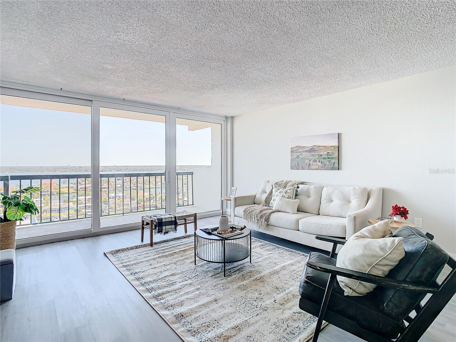 STARBOARD TOWER - Residential Lease