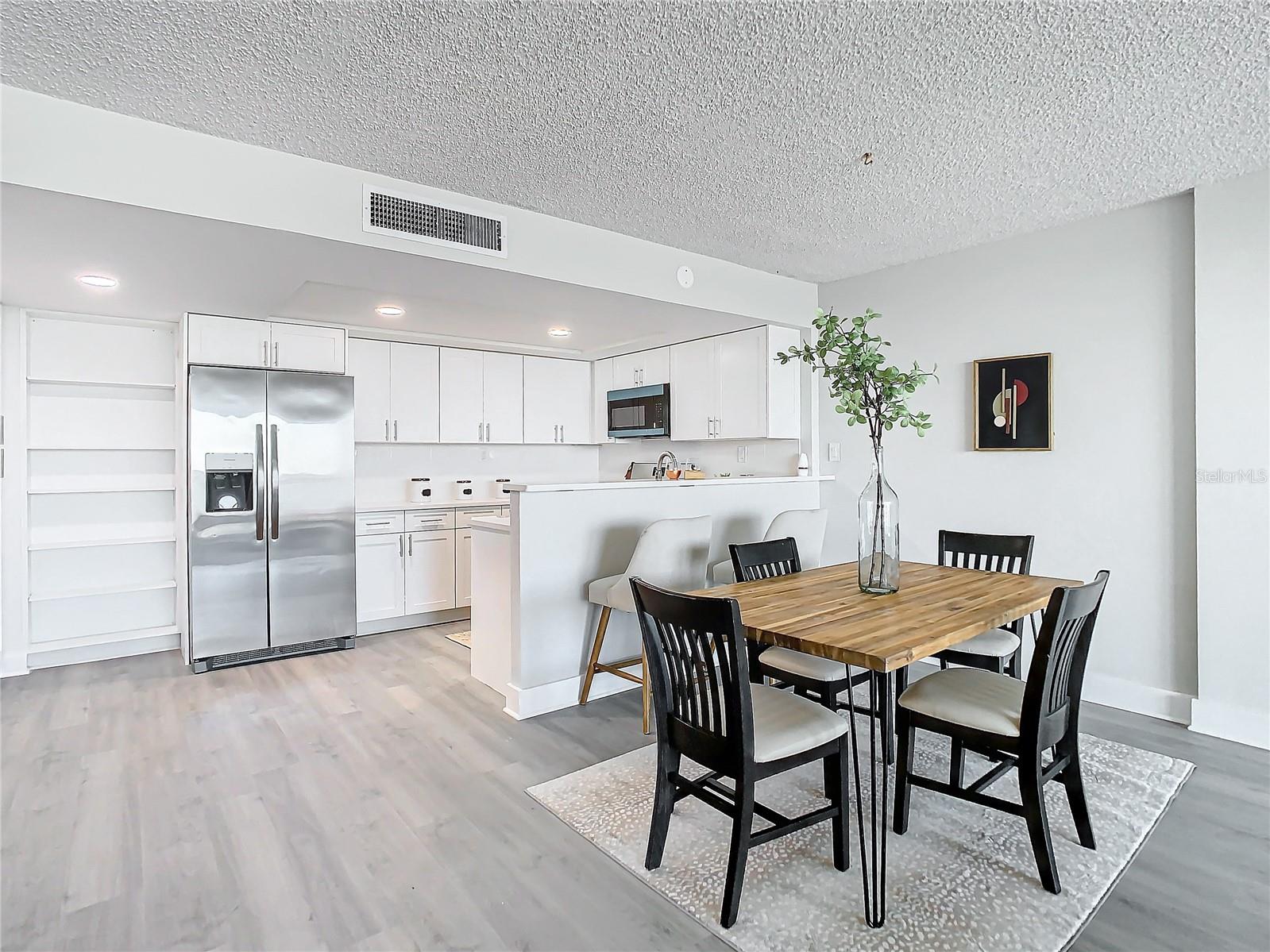 STARBOARD TOWER - Residential Lease