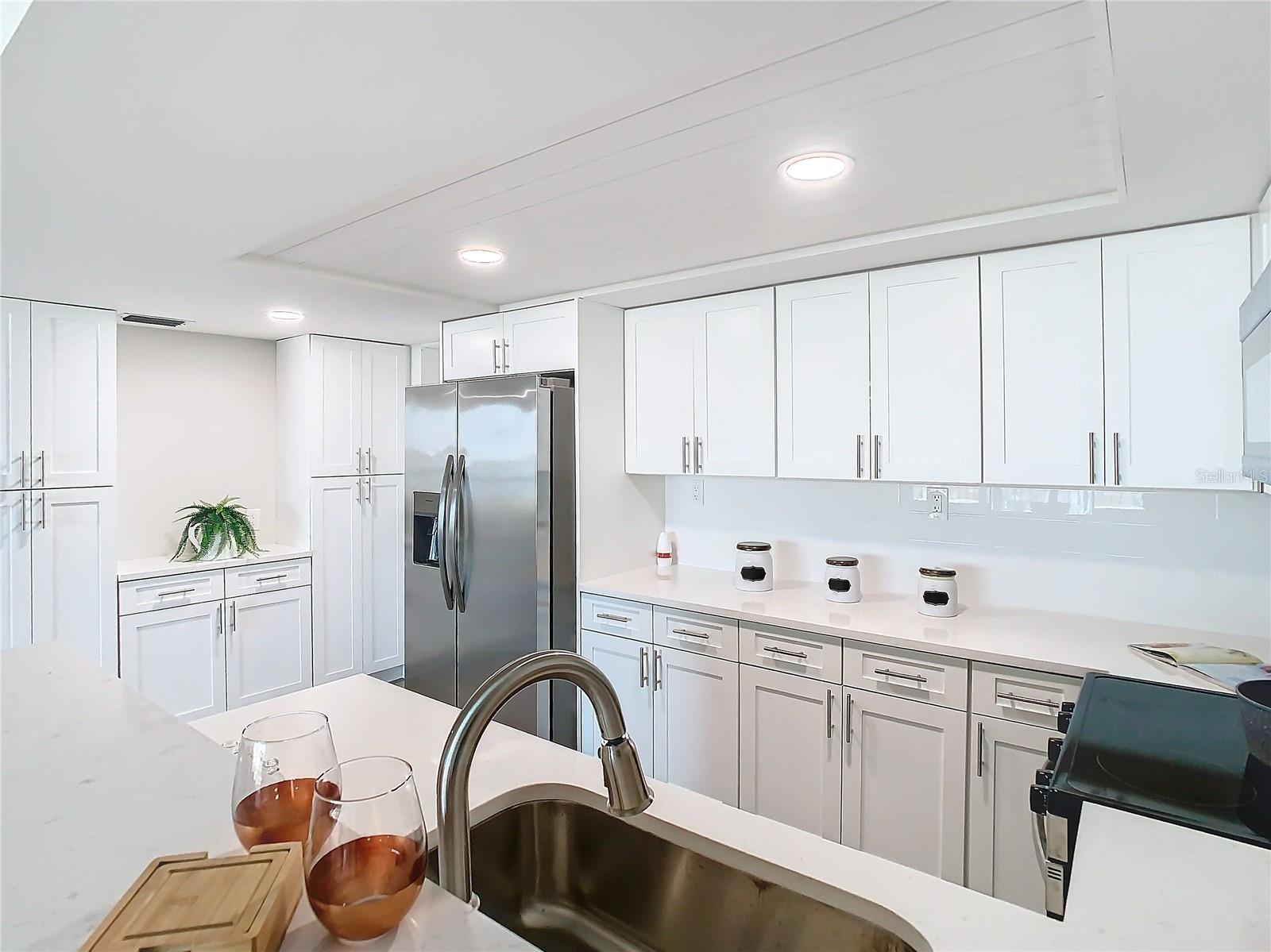 STARBOARD TOWER - Residential Lease