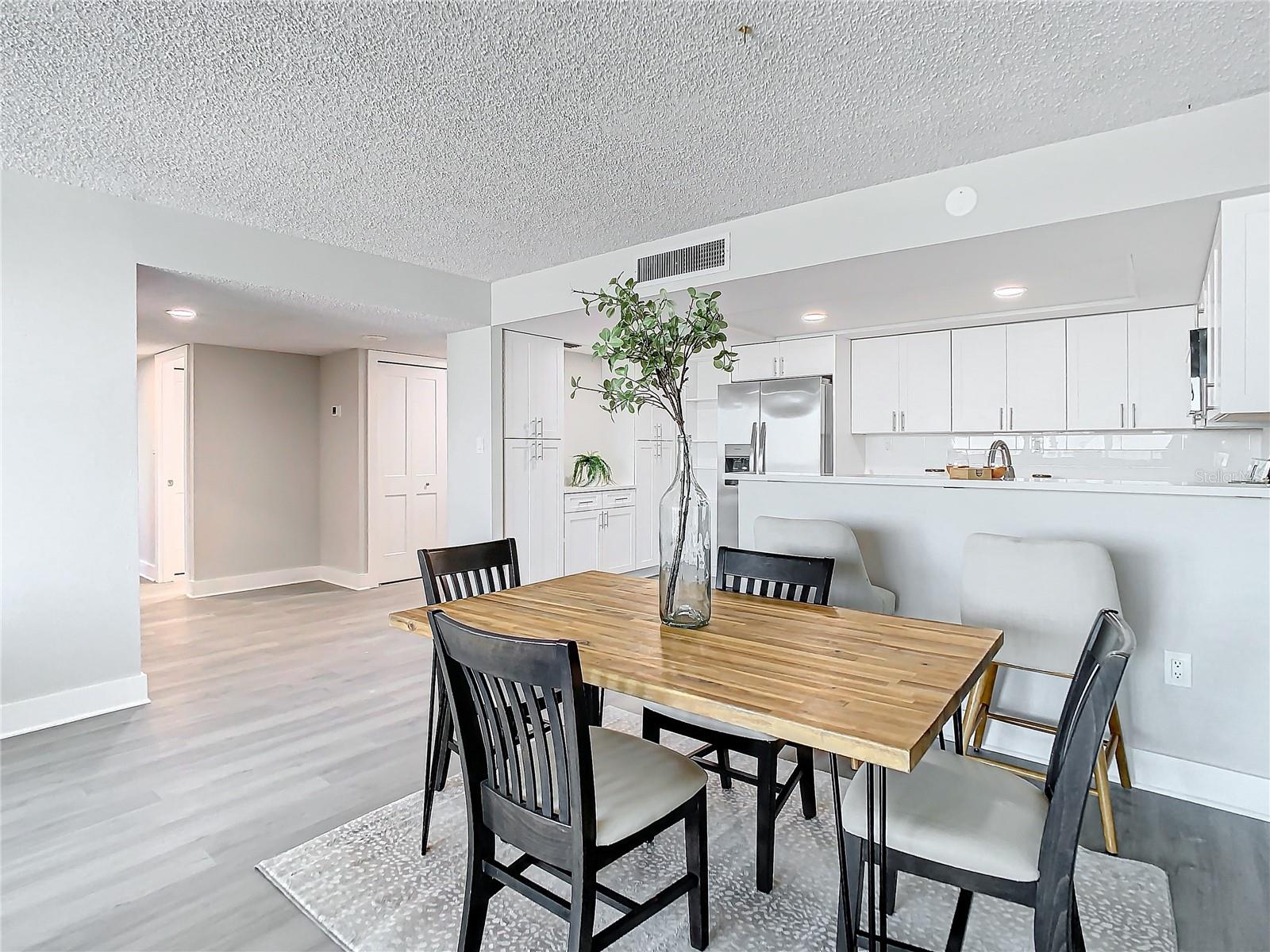 STARBOARD TOWER - Residential Lease