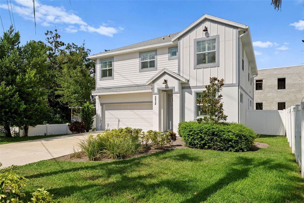 Photo of 5834 S Macdill Avenue, Tampa, FL 33611 (MLS # TB8413161)